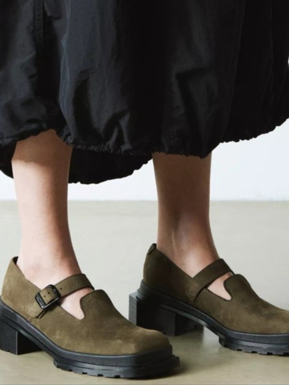 Dr. Marten's Mavbole Mary Jane DMS Suede OLIVE Women's 9 Autumn Fall